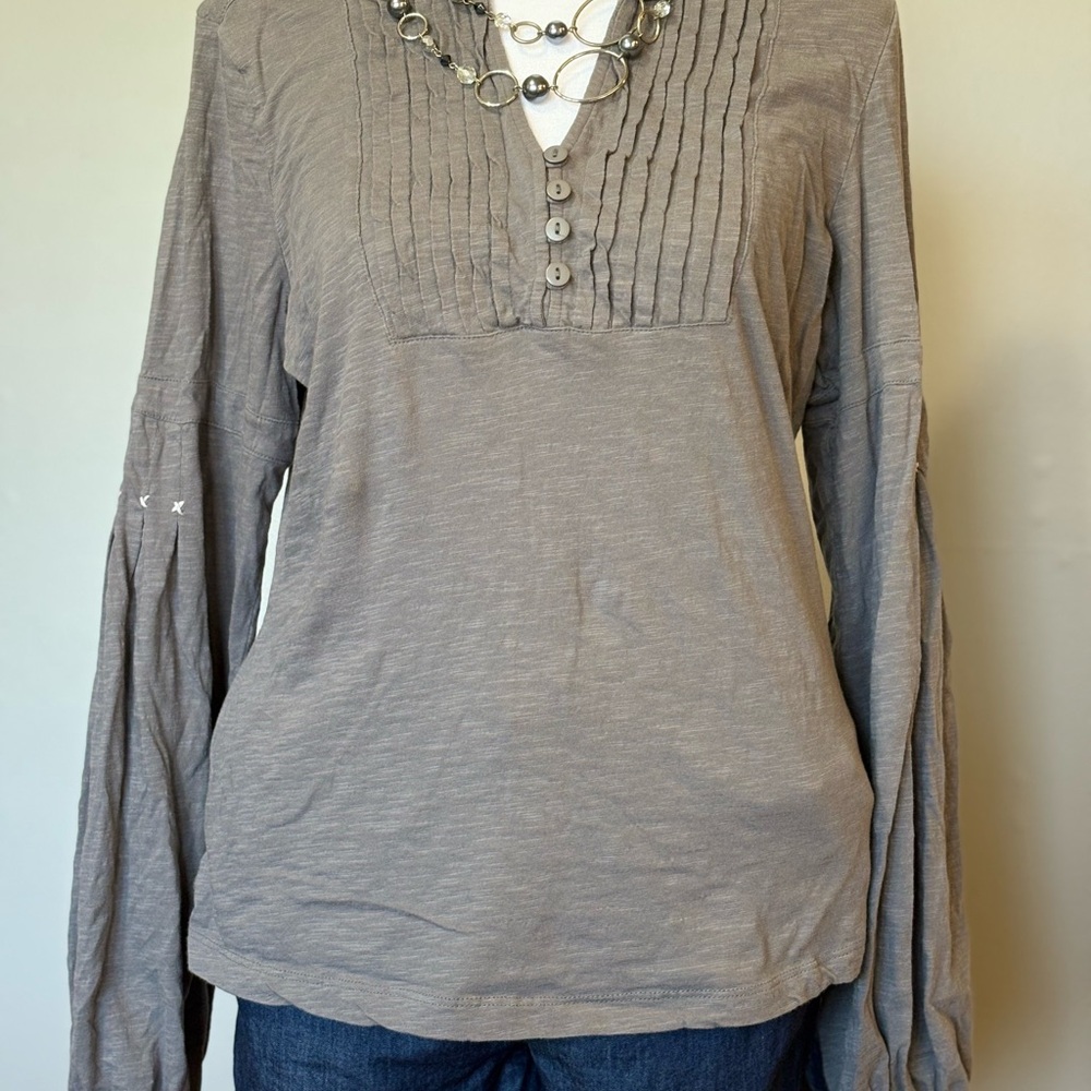 Prana Gray Pleated Long Sleeve Blouse